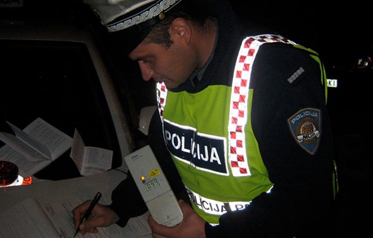 Alkoholni rekorder: Policija u Svibovcu Podravskom zaustavila biciklista – vozio je s 4,27 promila!!!