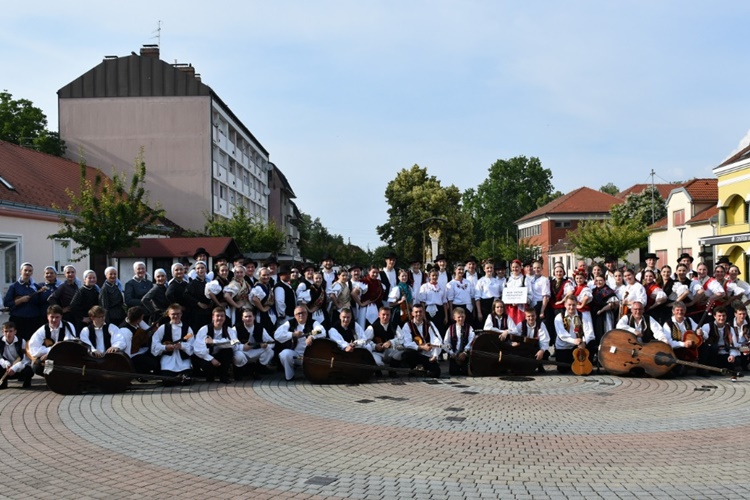 LUDBREG Folklor se vratio u grad