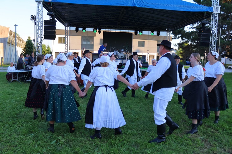 Veseli i raspjevani petak na „Antunovskom proštenju“ na čakovečkom Jugu