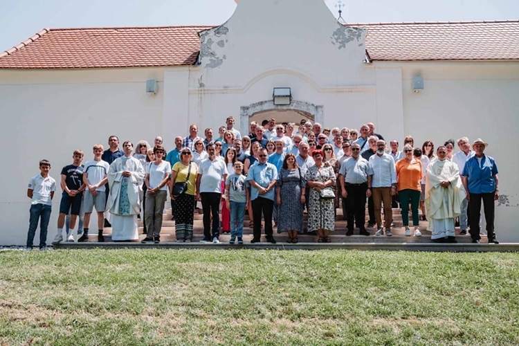 U Loboru održano tradicionalno Petrovsko proštenje i blagoslov obnovljenog Križnoga puta