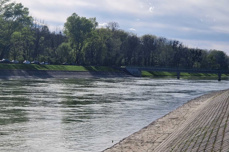 VRIJEME DANAS Red sunca, red oblaka, ali bez kiše i s temperaturom do 29 Celzijevih stupnjeva