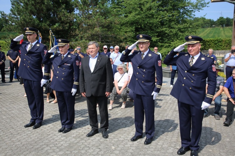 Otkrivena i posvećena spomen ploča poginulim hrvatskim braniteljima i nestalom hrvatskom branitelju s područja Koprivničko – križevačke županije u Pakracu