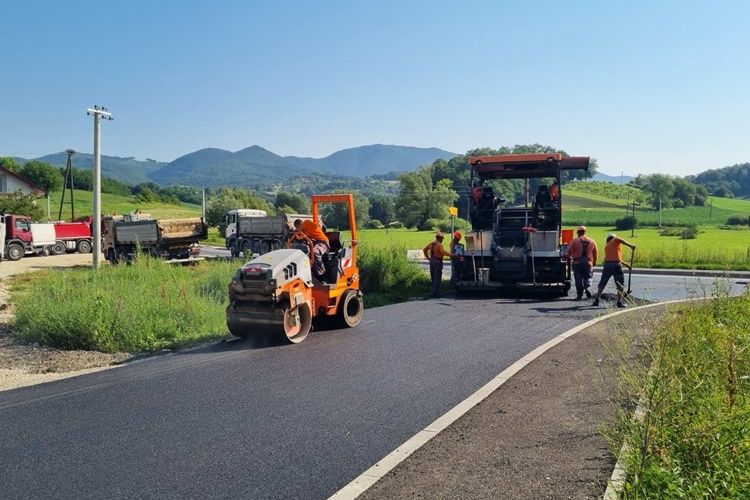 Na sjever Hrvatske stiže preko 2,5 milijuna eura za komunalne projekte