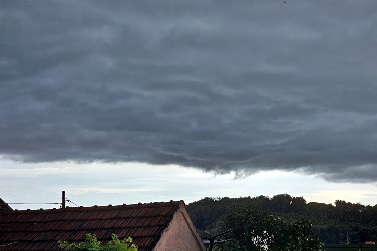 DHMZ izdao upozorenje zbog nevremena na sjeverozapadu, meteorolozi najavili povratak visokih temperatura