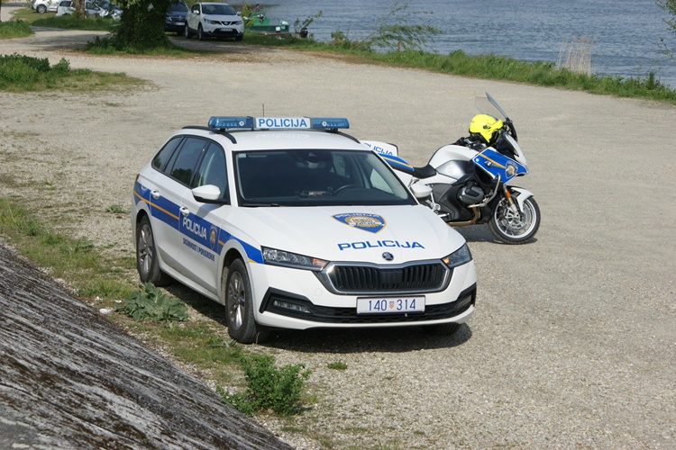 Drama na Savi: Jet-skijem spašavali stariju gospođu i prolaznika koji joj je htio pomoći