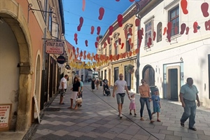 Dođite, razgledajte, slušajte, kušajte, uživajte – POČEO JE 26. ŠPANCIRFEST!