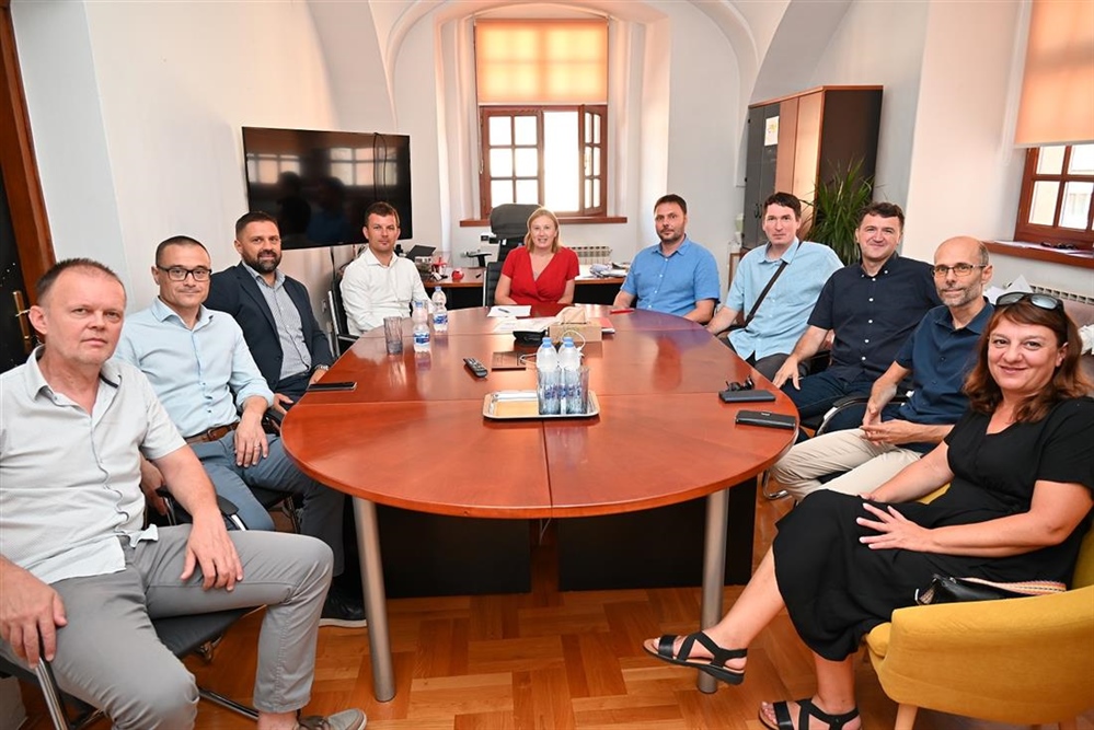 FOI ugostio Upravu FER-a