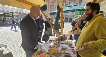 Velik interes i za ovogodišnje, 15. izdanje manifestacije „100% Zagorsko u Zagrebu”, izlagače obišao župan Kolar sa suradnicima