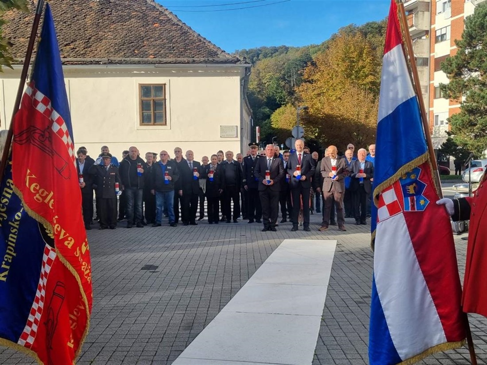 Obilježen Dan branitelja KZŽ. Kolar: Pokazali smo da imamo osjećaj za pravicu i prepoznali trenutak kad se treba staviti domovini na raspolaganje