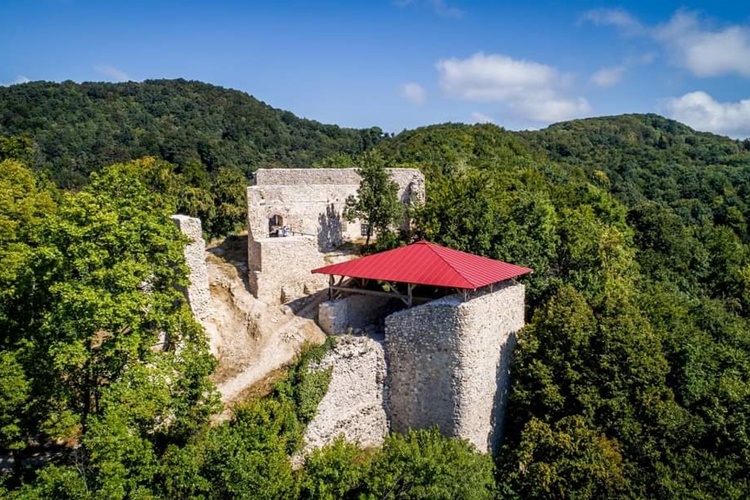 Ove subote pridružite se edukativnim šetnjama i kestenijadi na Grebengradu