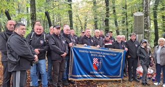 Udruga hrvatskih branitelja „Sv. Juraj” u posjetu Muzeju Domovinskog rata Karlovac-Turanj