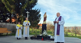 Blagoslovljen novouređeni plato na mjesnom groblju u Svibovcu vrijedan više od 26 tisuća eura