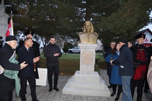 Župan Posavec i gradonačelnica Cividini otkrili bistu povijesnog velikana Međimurja Nikole Zrinskog Čakovečkog