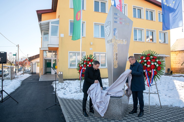 Beretinec: Hrvatski branitelji dobili novo spomen-obilježje, otkrili ga župan Stričak i načelnik Žganec