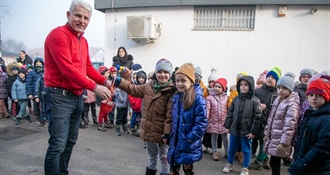 Gotovo 50 mališana stiglo u posjet načelniku Novoselcu