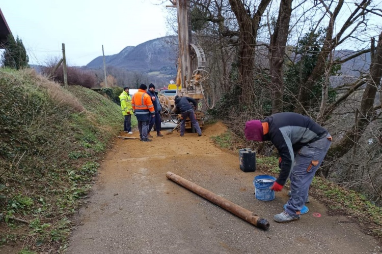 Zbog sanacije klizišta Pečina, zatvorena cesta Gornje Jesenje – Lužani Zagorski