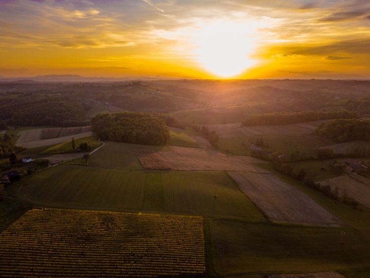 Jutro hladno i maglovito, bioprognoza loša, ali sunce će nam ipak uljepšati prvi novogodišnji dan!