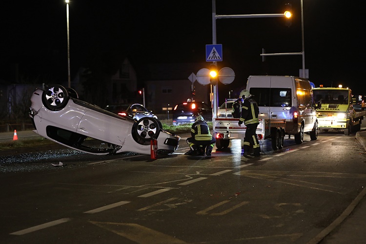 Ovo su detalji nesreće u Turčinu kod Varaždina u kojoj je auto završio na krovu