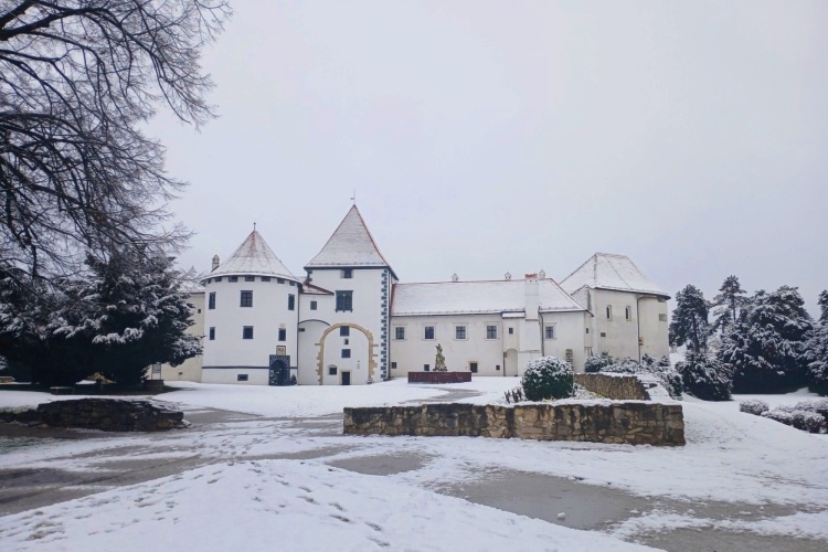 FOTO: Varaždin i Krapina prekriveni snijegom