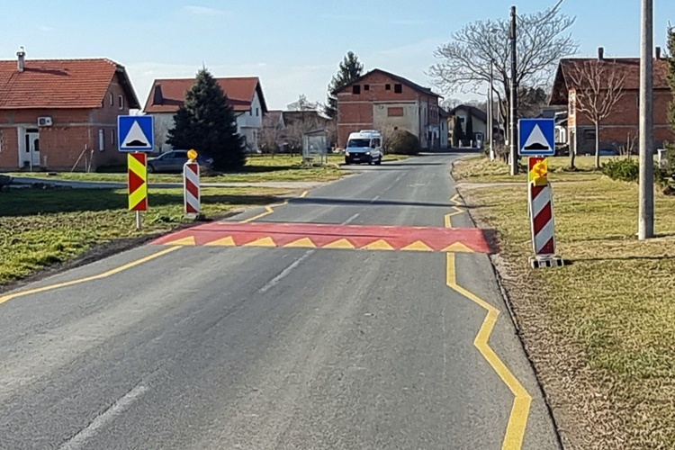 Grad Varaždin na kritičnim mjestima postavio 'ležeće policajce'