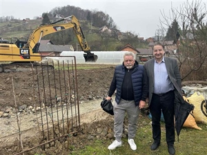 Gradonačelnik Škvarić obišao radove na uređenju potoka Očurica