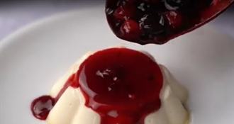 Panna cotta: kremasta talijanska slastica koja se savršeno slaže s voćem