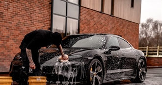 Znate li kako ispravno s automobila očistiti pijesak iz Afrike? Evo savjeta