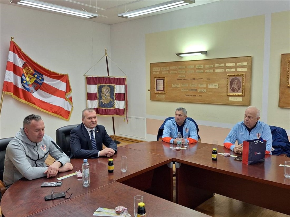 Varaždinski župan Anđelko Stričak u Županijskoj palači ugostio reprezentativce hrvatske futsal reprezentacije