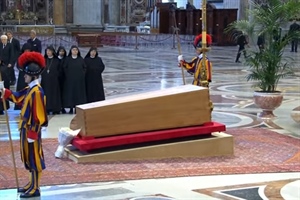 Dirljiv oproštaj u Vatikanu: 200.000 ljudi na sprovodu pape Franje