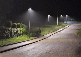 Započela rekonstrukcija javne rasvjete na području Jesenja – stare lampe zamijenit će se novim LED rasvjetnim tijelima