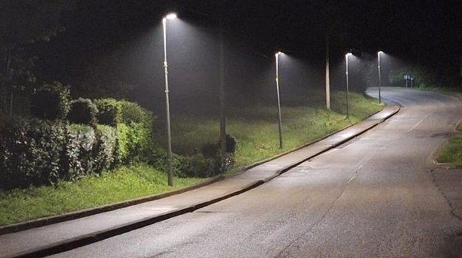 Započela rekonstrukcija javne rasvjete na području Jesenja – stare lampe zamijenit će se novim LED rasvjetnim tijelima