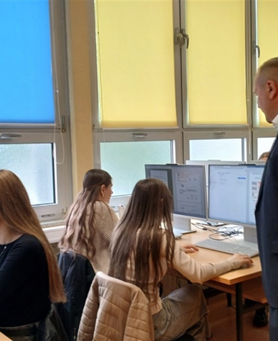 Učeničke zadruge i vježbeničke tvrtke na Sajmu u Gospodarskoj školi u Varaždinu, Stričak otvorio informatičku radionicu