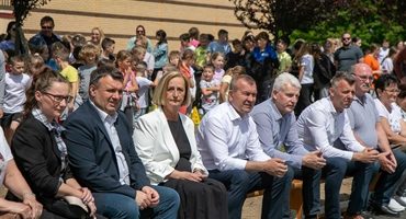 Župan Stričak na otvorenju novouređenog igrališta i atletske staze OŠ Sračinec: U ovom mandatu nije postojao projekt oko kojeg se nismo uspješno dogovorili i realizirali ga
