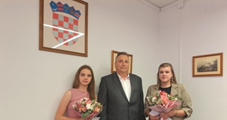 Gradonačelnik Brlek primio uspješnu učenicu Petru Petek koja je na državnom natjecanju osvojila drugo mjesto