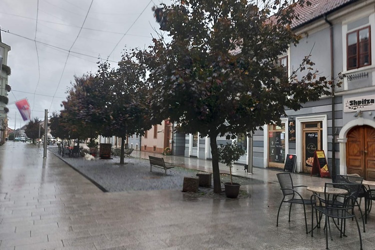 Nestabilno vrijeme ne popušta: Novi tjedan donosi kišu, pljuskove i moguću susnježicu