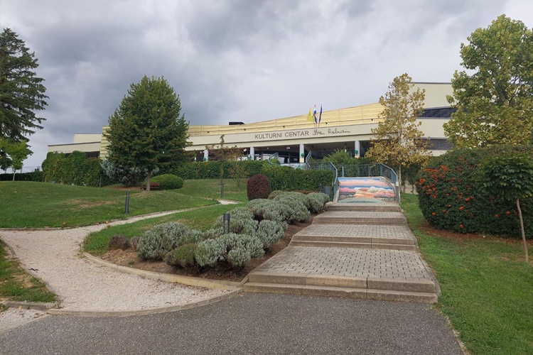 Lov na rijetke sličice: Novi Marof postaje raj za kolekcionare!