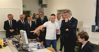 Premijer Plenković u društvu župana Korena posjetio Centar kompetentnosti i obnovljeno sportsko igralište koprivničke Srednje škole