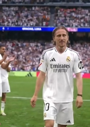 Kraj jedne ere: Luka Modrić odigrao posljednju utakmicu na Santiago Bernabeuu i oprostio se od navijača