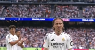 Kraj jedne ere: Luka Modrić odigrao posljednju utakmicu na Santiago Bernabeuu i oprostio se od navijača