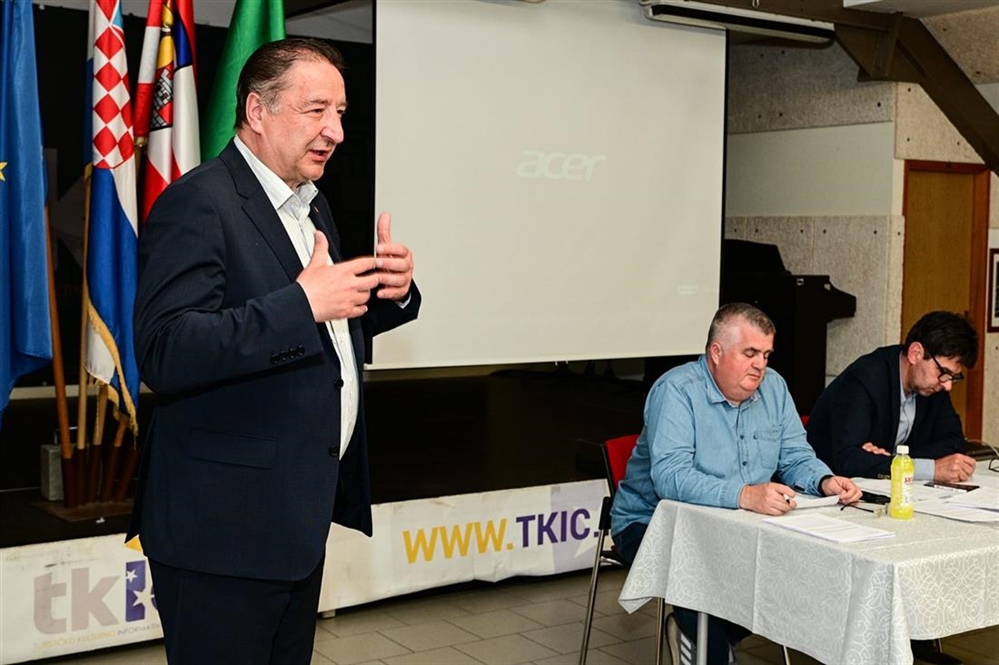 Lepoglava ulaže u sportsku infrastrukturu: Gradonačelnik Škvarić najavio i gradnju školskog bazena, prvog u Hrvatskoj
