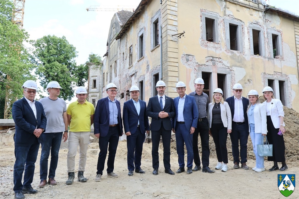 Župan Koren i ministar Glavina obišli radove obnove dvorca Inkey, vrijedne 15,7 milijuna eura