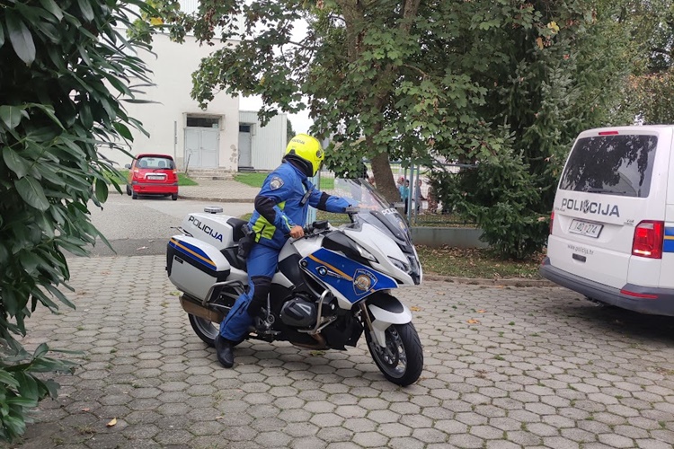 Varaždin: Vozač pobjegao s mjesta nesreće u kojoj je ozlijeđen 14-godišnjak, policija traži očevice