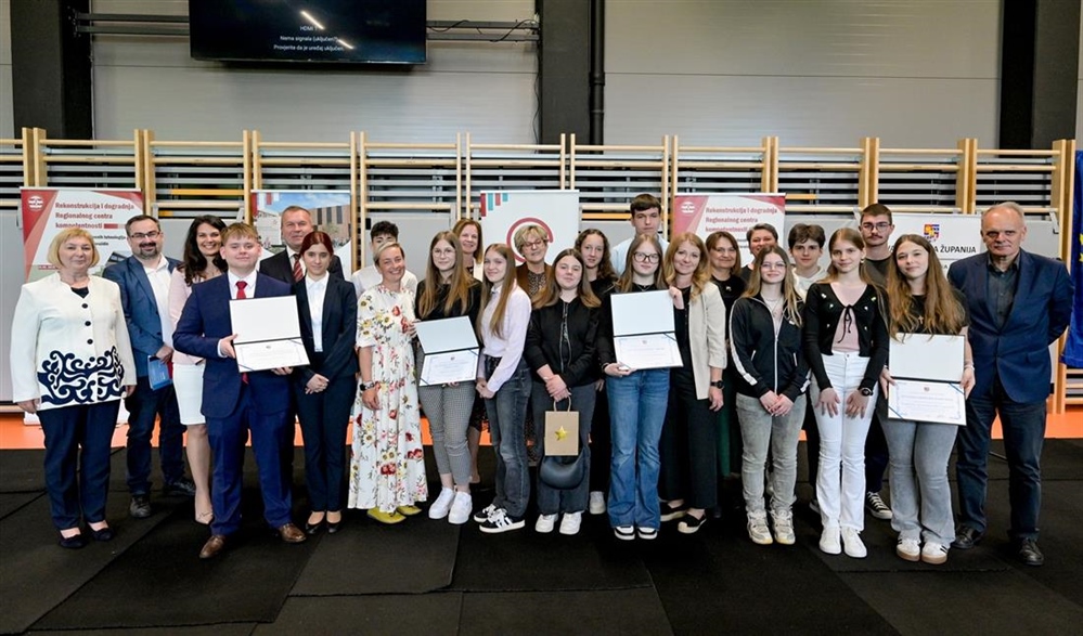 Mladi mijenjaju zajednicu: Varaždinska županija i UNICEF jačaju građanski odgoj kroz UPSHIFT