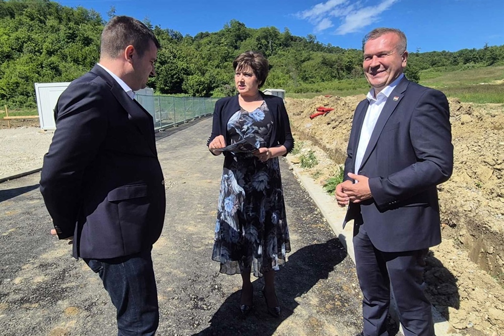 Varaždinske Toplice: U društvu gradonačelnice Ratković, župan Stričak i bjelovarski gradonačelnik Hrebak obišli Smart kvart