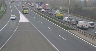 Nesreća na A3 u smjeru Bregane, vozi se uz ograničenje brzine, na A4 u smjeru Zagreba kolona je 6 km
