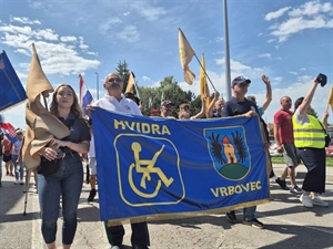 Štrajk radnika PIK-a i Zvijezde podržala HVIDRA Vrbovec: Dok se kolektivni ugovor ne sklopi, mi odustati nećemo!
