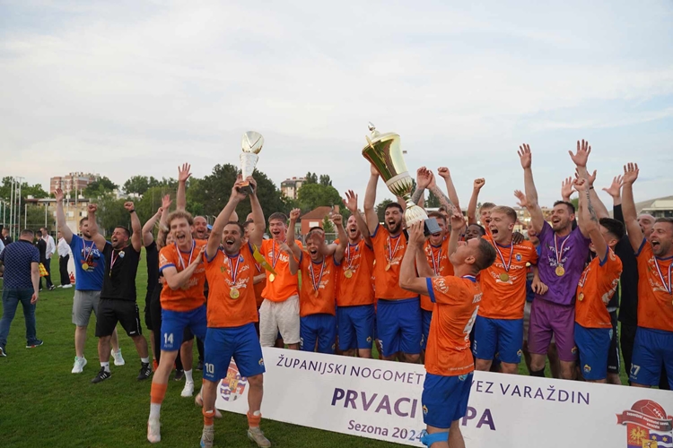 Pred 2 tisuće gledatelja, Varteks po drugi puta osvojio Županijski kup!