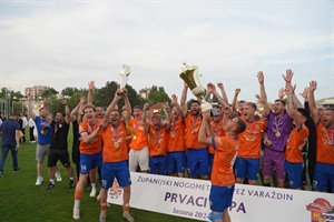 Pred 2 tisuće gledatelja, Varteks po drugi puta osvojio Županijski kup!