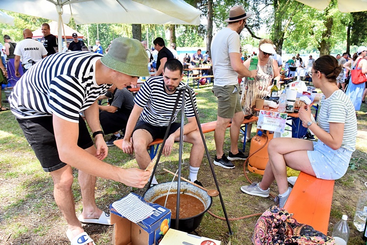 Još par dana za prijave: Uskoro 2. Dravski kotlić, uz Kavalire, Tris i omiljenog chefa Tomislava Špičeka
