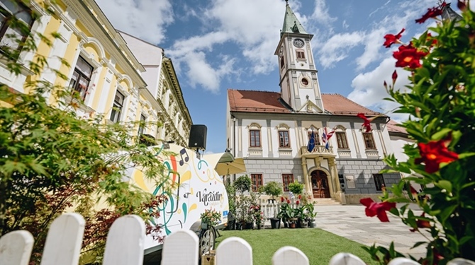 Festival varaždinskih dvorišta: Doznajte što se sve krije u atriju i podrumu Gradske vijećnice